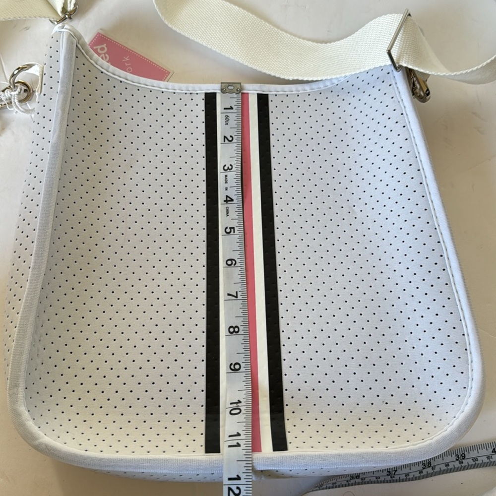 BNWT Ahdorned bag - Picture 7 of 9